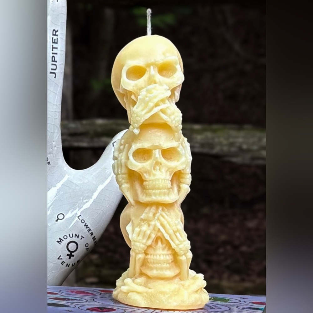 Skull Candle Decor
